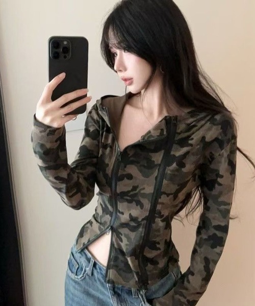 meJane(ミージェーン)の「ダブルジップ カモフラージュパーカー(パーカー・レディース・カーキ・FREE)」の3枚目の写真