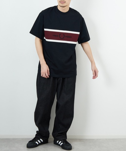 FRED PERRY（フレッドペリー）の「[FRED PERRY/フレッドペリー] ブランドロゴ刺繍 パネルTシャツ（Tシャツ/カットソー・レディース・ブラック/キナリ・S/M/L）」の9枚目の写真