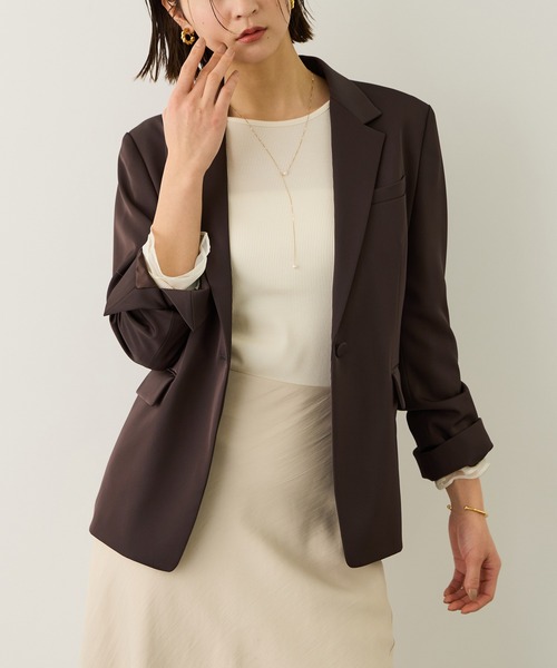 ROPE'(ロペ)の「ウエストシェイプ ベルテッドシングルジャケット/セットアップ対応(テーラードジャケット・レディース・ダークブラウン/ネイビー・38/36)」の4枚目の写真