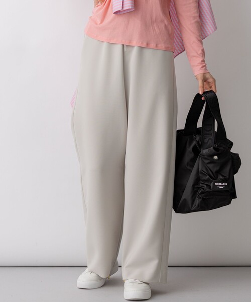 23区 L（ニジュウサンクオオキイサイズ）の「ストレッチダブルクロス ワイドパンツ（その他パンツ・レディース・ブラック系/ベージュ系・44/46/48/50）」の2枚目の写真