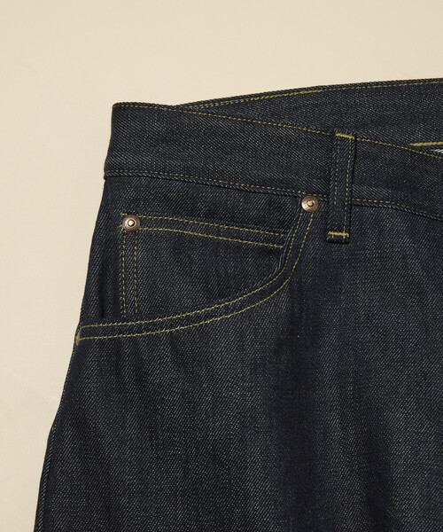 Lee(リー)の「Lee × FREAK'S STORE/リー 別注 RIDERS 101 WIDE LEG/ライダース ワンオーワンジェー ワイドレッグ パンツ デニムパンツ(デニムパンツ・メンズ・ネイビー/インディゴブルー・34/30/32)」の7枚目の写真
