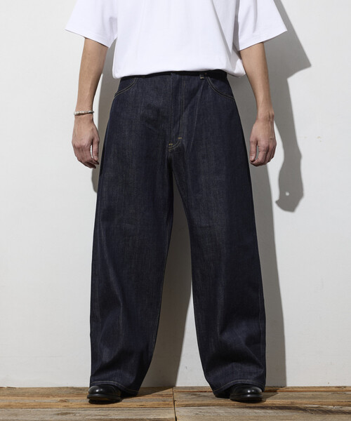 Lee(リー)の「Lee × FREAK'S STORE/リー 別注 RIDERS 101 WIDE LEG/ライダース ワンオーワンジェー ワイドレッグ パンツ デニムパンツ(デニムパンツ・メンズ・ネイビー/インディゴブルー・34/30/32)」の21枚目の写真