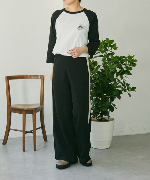 ear PAPILLONNER(イアパピヨネ)の「Kendai×SUM1 STYLE別注ロングTシャツ【SUM1 STYLE】(Tシャツ/カットソー・レディース・ホワイト/ブラック・FREE)」の15枚目の写真