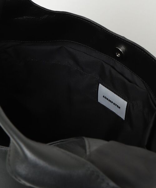 ADAM PATEK（アダムパテック）の「【ADAMPATEK/アダムパテック】water repellent leather one shoulder tote bag/撥水レザーワンショルダートートバッグ（トートバッグ・レディース・ブラック・FREE）」の7枚目の写真