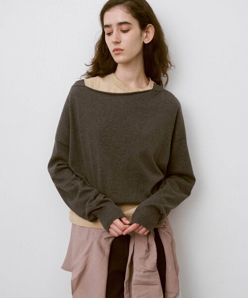 UNFIL（アンフィル）の「UNFIL | フロントドレープ ニットプルオーバー WOMEN（ニット/セーター・レディース・ベージュ/チャコール・1）」の12枚目の写真