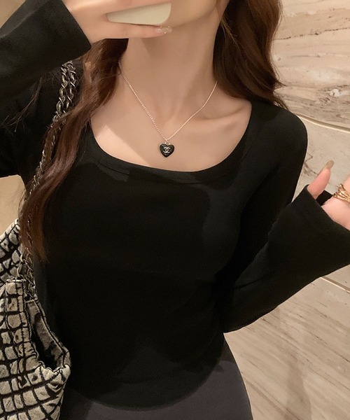 VIBGYOR(ヴィブジョー)の「【EIZZ/アイズ】デコルテ見せ スリムフィット ロングTシャツ(Tシャツ/カットソー・レディース・ブラック/アイボリー/ホワイト・FREE)」の8枚目の写真