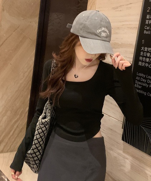VIBGYOR(ヴィブジョー)の「【EIZZ/アイズ】デコルテ見せ スリムフィット ロングTシャツ(Tシャツ/カットソー・レディース・ブラック/アイボリー/ホワイト・FREE)」の9枚目の写真