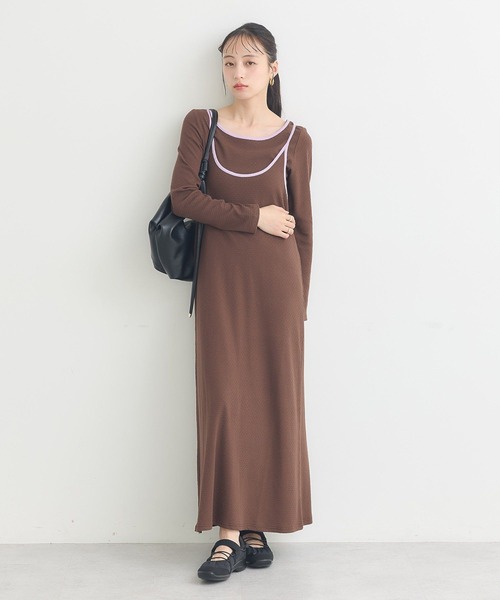 earth music&ecology(アースミュージックアンドエコロジー)の「クロワッサンバッグ(ショルダーバッグ・レディース・キャメル/ブラック/グレイッシュベージュ・FREE)」の6枚目の写真