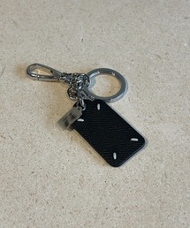 Maison Margiela（メゾンマルジェラ）の「Maison Margiela DOUBLE TAG KEYRING SMALL（キーホルダー）」