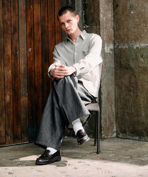 Regen Glanz(レーゲングランツ)の「crinkle texture relaxed shirt / クリンクルテクスチャーリラックスシャツ(シャツ/ブラウス・メンズ・ライトホワイト/ブラック/ブルー・MEDIUM/LARGE/SMALL)」の17枚目の写真