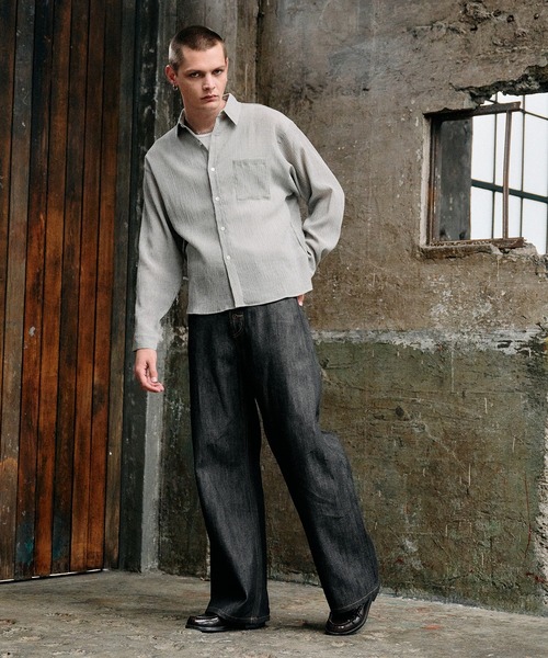 Regen Glanz(レーゲングランツ)の「crinkle texture relaxed shirt / クリンクルテクスチャーリラックスシャツ(シャツ/ブラウス・メンズ・ライトホワイト/ブラック/ブルー・MEDIUM/LARGE/SMALL)」の12枚目の写真