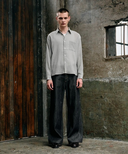 Regen Glanz(レーゲングランツ)の「crinkle texture relaxed shirt / クリンクルテクスチャーリラックスシャツ(シャツ/ブラウス・メンズ・ライトホワイト/ブラック/ブルー・MEDIUM/LARGE/SMALL)」の9枚目の写真