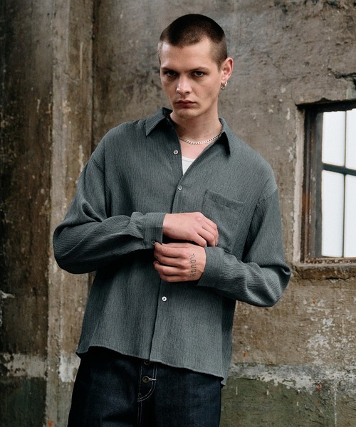 Regen Glanz(レーゲングランツ)の「crinkle texture relaxed shirt / クリンクルテクスチャーリラックスシャツ(シャツ/ブラウス・メンズ・ライトホワイト/ブラック/ブルー・MEDIUM/LARGE/SMALL)」の20枚目の写真