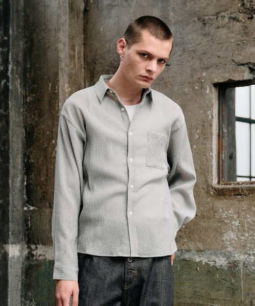 Regen Glanz(レーゲングランツ)の「crinkle texture relaxed shirt / クリンクルテクスチャーリラックスシャツ(シャツ/ブラウス・メンズ・ライトホワイト/ブラック/ブルー・MEDIUM/LARGE/SMALL)」の7枚目の写真