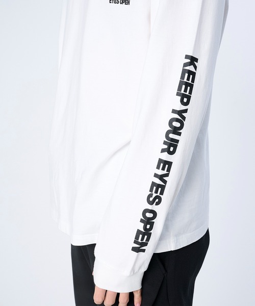 FLASH PACKER(フラッシュパッカー)の「FLASH PACKER フラッシュパッカー / リラックスシルエット Dry Silky Cotton ロングスリーブ 眼差しプリント Tシャツ ロンT // XLT-EYES(Tシャツ/カットソー・メンズ・ホワイト/ブラック/グレー・SMALL/MEDIUM/LARGE/X-LARGE)」の5枚目の写真