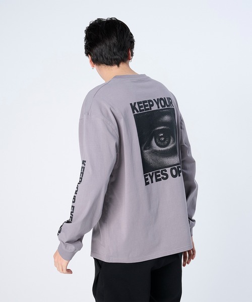 FLASH PACKER(フラッシュパッカー)の「FLASH PACKER フラッシュパッカー / リラックスシルエット Dry Silky Cotton ロングスリーブ 眼差しプリント Tシャツ ロンT // XLT-EYES(Tシャツ/カットソー・メンズ・ホワイト/ブラック/グレー・SMALL/MEDIUM/LARGE/X-LARGE)」の18枚目の写真