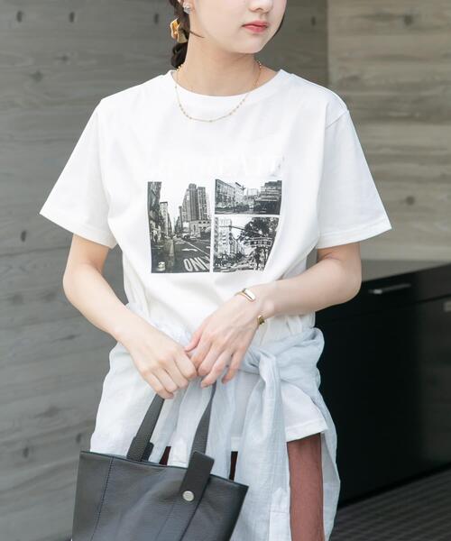ITEMS URBANRESEARCH(アイテムズ アーバンリサーチ)の「箔プリントフォトTシャツ(Tシャツ/カットソー・レディース・ホワイト系その他/ブラウン/ホワイト/ネイビー・FREE)」の5枚目の写真
