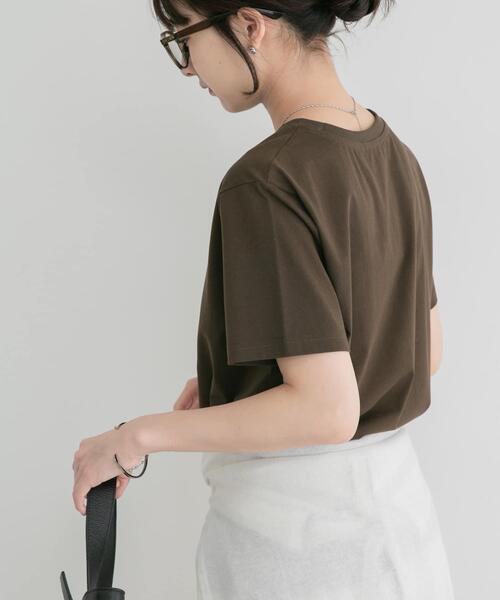 ITEMS URBANRESEARCH(アイテムズ アーバンリサーチ)の「箔プリントフォトTシャツ(Tシャツ/カットソー・レディース・ホワイト系その他/ブラウン/ホワイト/ネイビー・FREE)」の9枚目の写真