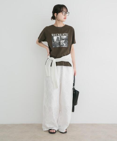 ITEMS URBANRESEARCH(アイテムズ アーバンリサーチ)の「箔プリントフォトTシャツ(Tシャツ/カットソー・レディース・ホワイト系その他/ブラウン/ホワイト/ネイビー・FREE)」の12枚目の写真