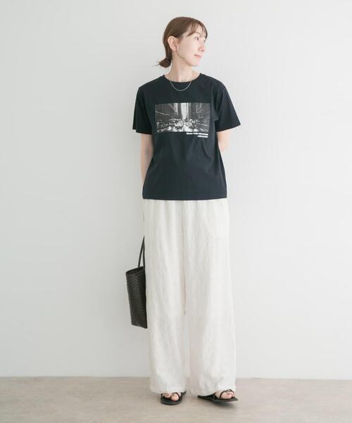 ITEMS URBANRESEARCH(アイテムズ アーバンリサーチ)の「箔プリントフォトTシャツ(Tシャツ/カットソー・レディース・ホワイト系その他/ブラウン/ホワイト/ネイビー・FREE)」の20枚目の写真