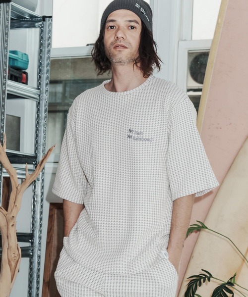 No Rain No Rainbow(ノーレインノーレインボー)の「mt10383-waffle knit cut&sewn カットソー(NR26S-03)(Tシャツ/カットソー・メンズ・ネイビー×ホワイト/ブラック/グレー×ホワイト・L/M/S)」の2枚目の写真