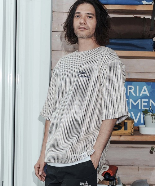 No Rain No Rainbow(ノーレインノーレインボー)の「mt10383-waffle knit cut&sewn カットソー(NR26S-03)(Tシャツ/カットソー・メンズ・ネイビー×ホワイト/ブラック/グレー×ホワイト・L/M/S)」の3枚目の写真