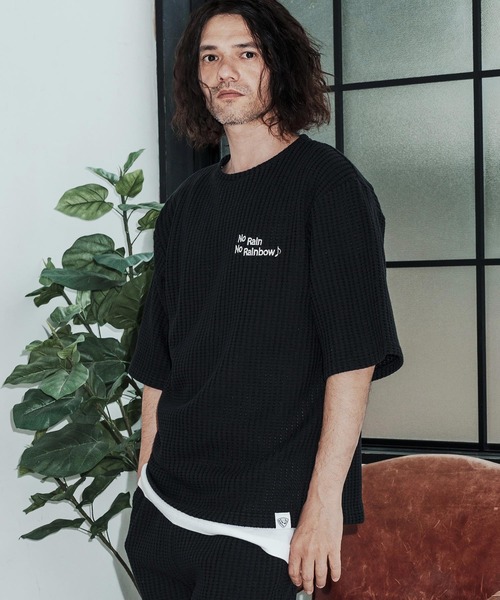 No Rain No Rainbow(ノーレインノーレインボー)の「mt10383-waffle knit cut&sewn カットソー(NR26S-03)(Tシャツ/カットソー・メンズ・ネイビー×ホワイト/ブラック/グレー×ホワイト・L/M/S)」の5枚目の写真