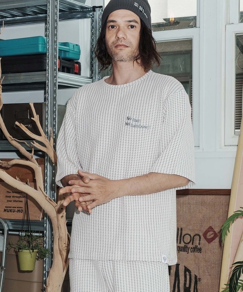 No Rain No Rainbow(ノーレインノーレインボー)の「mt10383-waffle knit cut&sewn カットソー(NR26S-03)(Tシャツ/カットソー・メンズ・ネイビー×ホワイト/ブラック/グレー×ホワイト・L/M/S)」の14枚目の写真