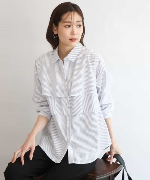 MK MICHEL KLEIN（エムケーミッシェルクラン）の「[洗える]ティアードフリルストライプ柄シャツブラウス（シャツ/ブラウス・レディース・ダークインディゴブルー/クリーム/アイボリー・38）」の2枚目の写真
