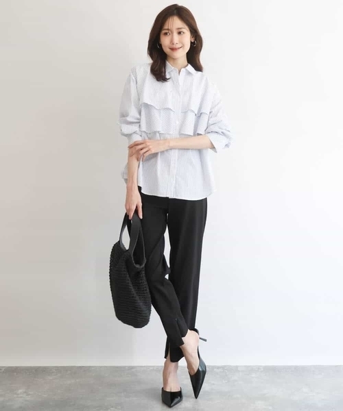 MK MICHEL KLEIN（エムケーミッシェルクラン）の「[洗える]ティアードフリルストライプ柄シャツブラウス（シャツ/ブラウス・レディース・ダークインディゴブルー/クリーム/アイボリー・38）」の21枚目の写真
