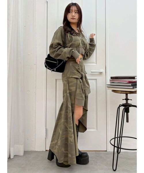EVRIS(エヴリス)の「ダメージスウェットアシンメトリーロングスカート【セットアップ着用可能】春服(スカート・レディース・その他1/グレー/ホワイト・FREE)」の14枚目の写真