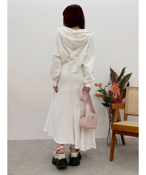EVRIS(エヴリス)の「ダメージスウェットアシンメトリーロングスカート【セットアップ着用可能】春服(スカート・レディース・その他1/グレー/ホワイト・FREE)」の22枚目の写真