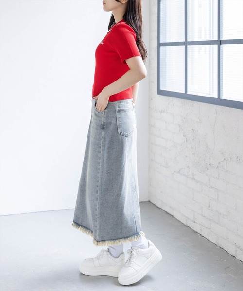 clear（クリア）の「ダブルカラーワンポイントラインストーンニットトップス［骨格ストレート/リブニット/きれいめカジュアル］（ニット/セーター・レディース・ネイビー/ホワイト×ネイビー/杢グレー/レッド・F）」の10枚目の写真