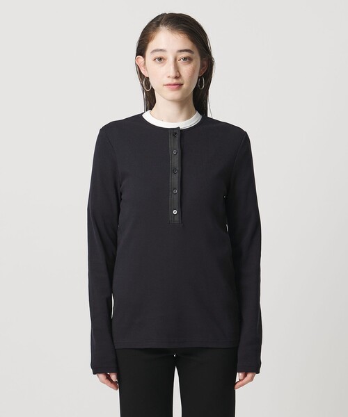UNITED ARROWS（ユナイテッドアローズ）の「コットン フライス ヘンリーネック ロング Tシャツ（Tシャツ/カットソー・レディース・オフホワイト/ネイビー・FREE）」の16枚目の写真