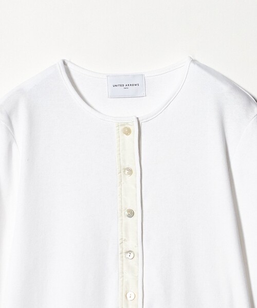 UNITED ARROWS（ユナイテッドアローズ）の「コットン フライス ヘンリーネック ロング Tシャツ（Tシャツ/カットソー・レディース・オフホワイト/ネイビー・FREE）」の6枚目の写真