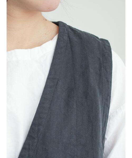 TSUHARU by Samansa Mos2（ツハルバイサマンサモスモス）の「【tukuroi】コットンジャカード製品染めベスト《WEB限定》（ベスト・レディース・ピンク/モカ/キナリ/ブラック/グレー・F）」の18枚目の写真