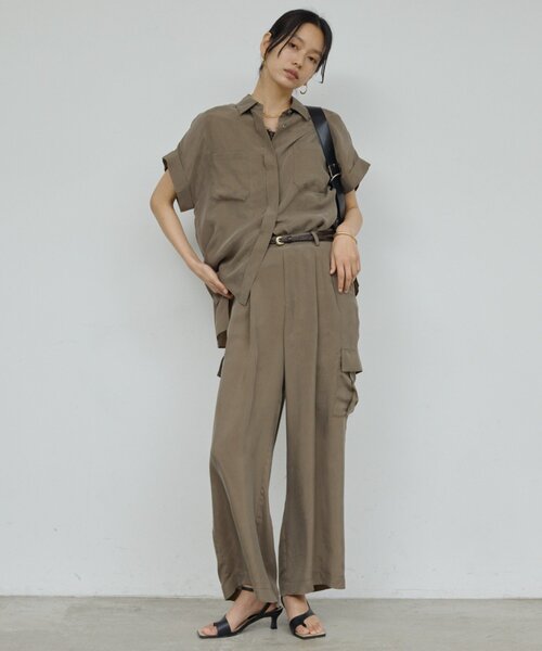 GALLARDAGALANTE（ガリャルダガランテ）の「【セットアップ対応】キュプラカーゴパンツ（その他パンツ・レディース・ブラウン/グレイッシュベージュ/ネイビー・0/1）」の7枚目の写真