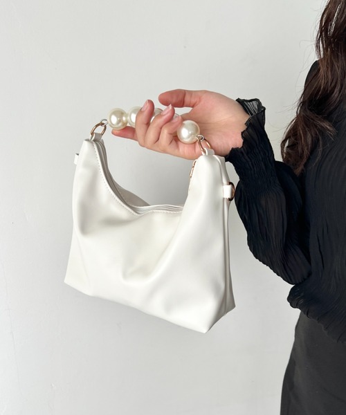wears(ウェアーズ)の「2wayパールハンドル ハンドバッグ クラッチバッグ(ハンドバッグ・レディース・シルバー/ホワイト/ブラック/ベージュ・FREE)」の2枚目の写真