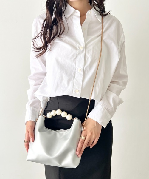 wears(ウェアーズ)の「2wayパールハンドル ハンドバッグ クラッチバッグ(ハンドバッグ・レディース・シルバー/ホワイト/ブラック/ベージュ・FREE)」の4枚目の写真