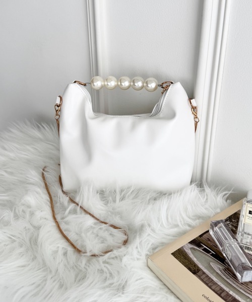 wears(ウェアーズ)の「2wayパールハンドル ハンドバッグ クラッチバッグ(ハンドバッグ・レディース・シルバー/ホワイト/ブラック/ベージュ・FREE)」の5枚目の写真