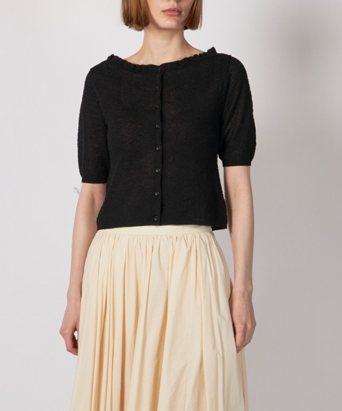 CLANE(クラネ)の「CLANE W FACE FRILL KNIT CARDIGAN(ニット/セーター・レディース・オフホワイト/ブラック・1/2)」の1枚目の写真