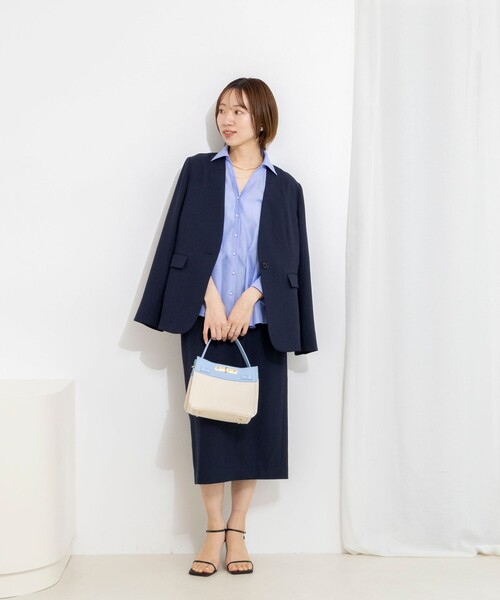 NOLLEY’S(ノーリーズ)の「《セットアップ対応》ストレッチツイルVネックジャケット(ノーカラージャケット・レディース・ネイビー/ベージュ・40/38/36)」の22枚目の写真