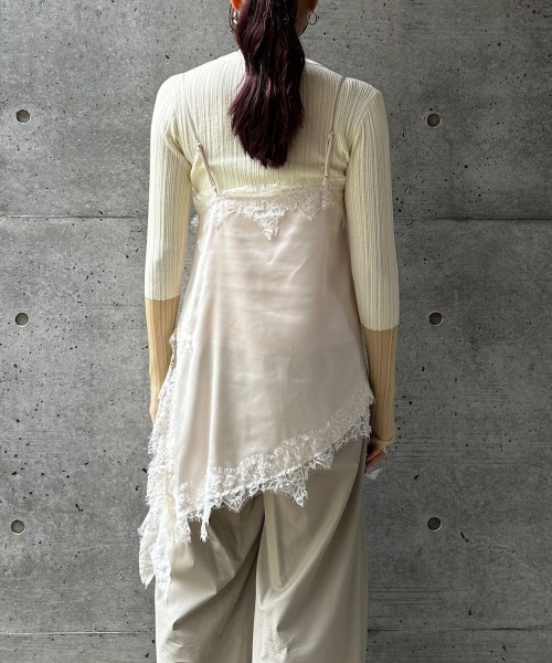 CIEL'AIR(シエルエアー)の「SATIN ASYMMETRIC CAMI(サテンアシンメトリーキャミ)(キャミソール・レディース・ブラウン/アイボリー・FREE)」の10枚目の写真