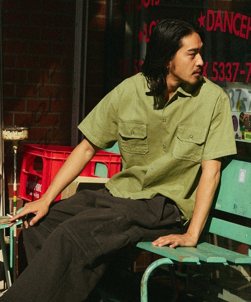 HUF（ハフ）の「HUF CO-OP CONTRAST DYED SHIRT（シャツ/ブラウス・メンズ・ブラック/モスグリーン/バーガンディー・S/M/L/XL）」の2枚目の写真