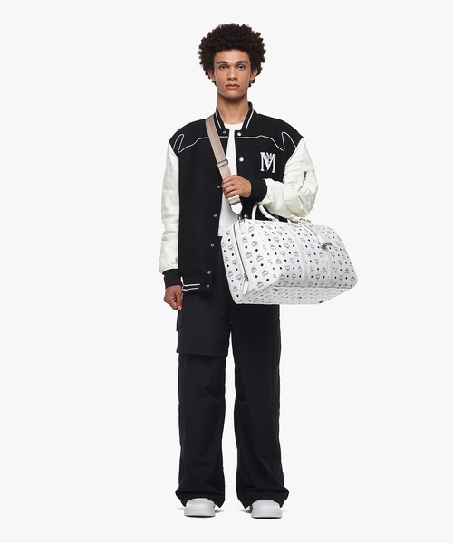 MCM（エムシーエム）の「Ottomar ウィークエンダー バッグ - ヴィセトス（ボストンバッグ・レディース・ホワイト・20inch）」の3枚目の写真