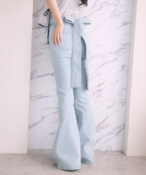 TITTY&CO.(ティティーアンドコー)の「ウエストリボンデニムパンツ(デニムパンツ・レディース・ブルー・MEDIUM/SMALL)」の6枚目の写真