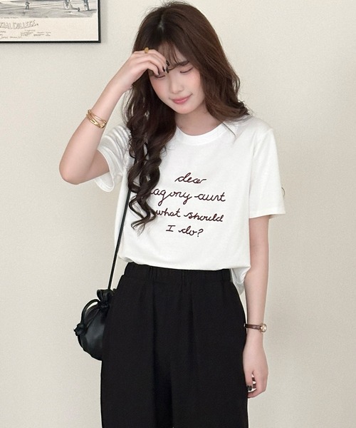 DAY CLOSET(デイ クローゼット)の「【立体フロッキー加工×英字ロゴプリント】半袖ラウンドネックTシャツ レディース(Tシャツ/カットソー・レディース・ブラック/ホワイト・FREE)」の17枚目の写真