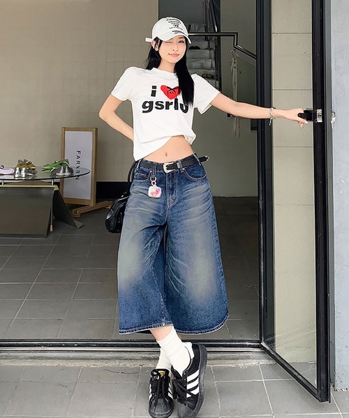 WESTSEA(ウエストシー)の「ヴィンテージウォッシュ ワイドデニム ハーフパンツ / バギーデニム 膝下丈(デニムパンツ・レディース・ブラック/ブルー・M/L)」の14枚目の写真