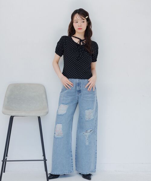 ems excite(エムズエキサイト)の「【2サイズ】刺繍入ダメージデニムPT(その他パンツ・レディース・ダークグレー/ケミカルウォッシュ・SMALL/MEDIUM)」の17枚目の写真