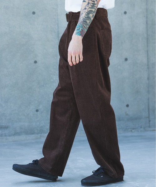 MR.OLIVE(ミスターオリーブ)の「WIDE WALE CORDUROY / BELTED RELAX TAPERED PANTS /M263130(チノパンツ・メンズ・チャコール/ブラウン・SMALL/LARGE/MEDIUM)」の6枚目の写真